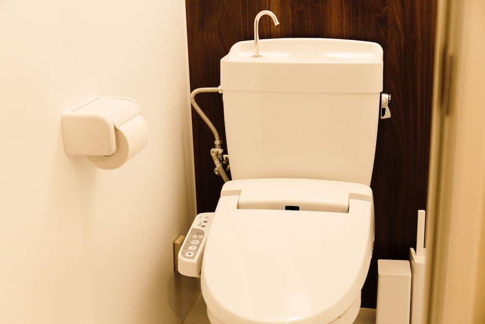 4 人部屋 禁煙 (2020) バスルーム0 | ランプスタンド ステイ 旭川