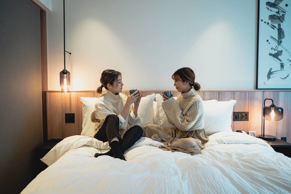 スタンダード ルーム キングベッド 1 台 禁煙 客室1 | フェアフィールド･バイ･マリオット･岐阜郡上