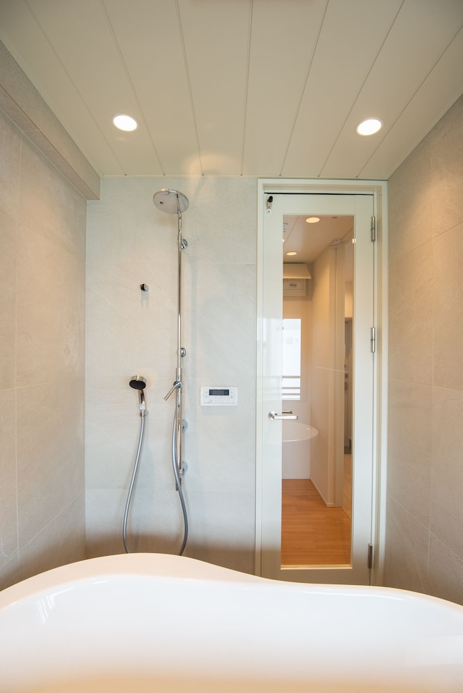 ファミリースイート 禁煙 バスルーム0 | MKホテルズ西中洲