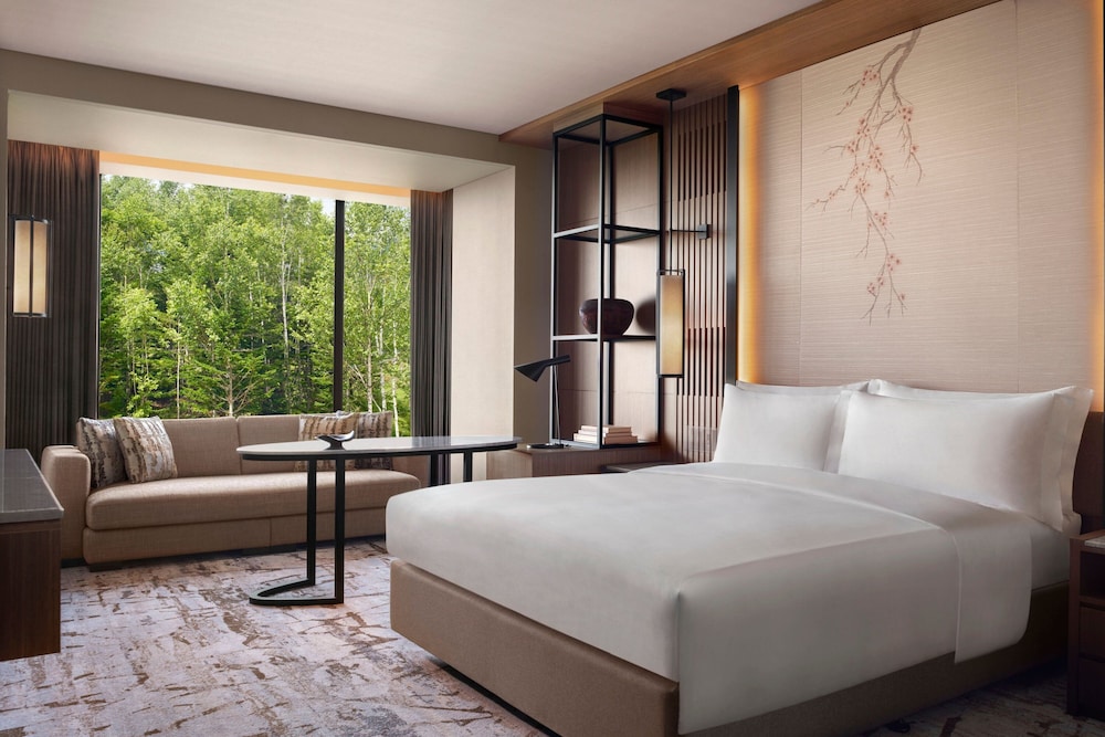 ルーム キングベッド 1 台 客室3 | 東山ニセコビレッジ、リッツ・カールトン・リザーブ