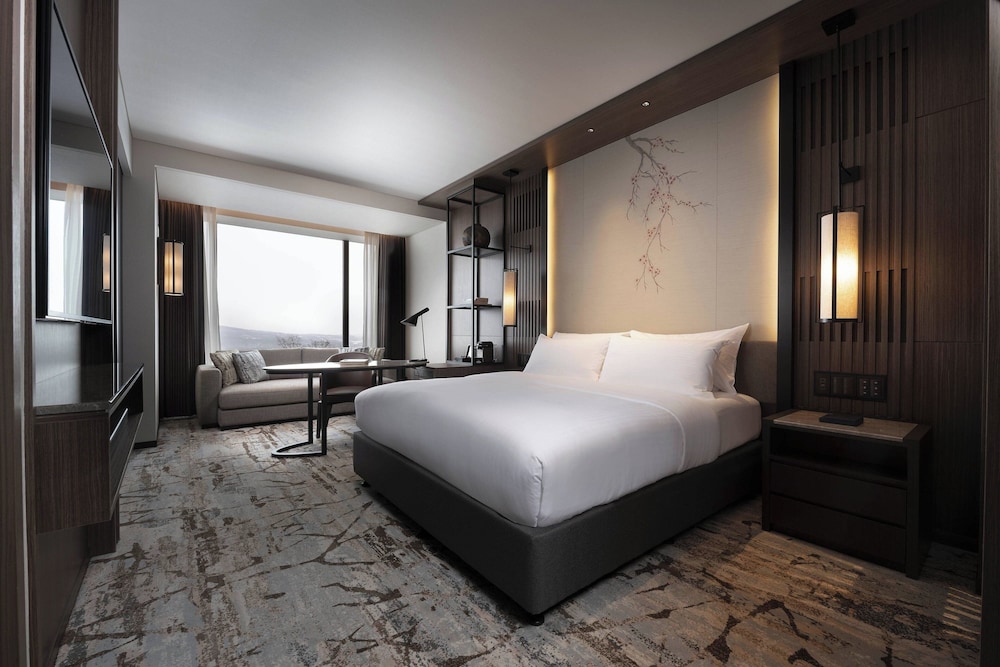 ルーム キングベッド 1 台 禁煙 客室3 | 東山ニセコビレッジ、リッツ・カールトン・リザーブ