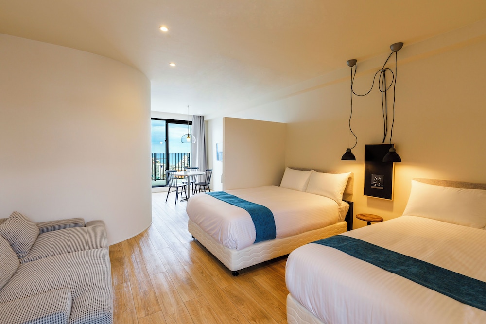 デザイン ツインルーム 禁煙 オーシャンビュー 客室1 | BLUE STEAK WONDER 沖縄北谷