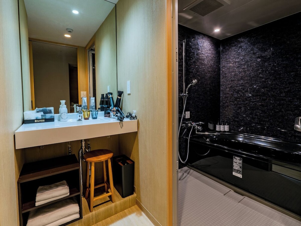 Family Suite バスルーム0 | ランドーホテルなんば大阪スイーツ