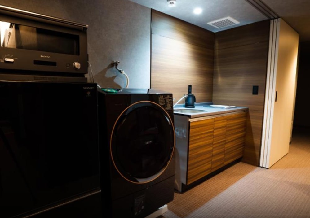 Deluxe Triple Room 専用キッチン0 | ランドーホテルなんば大阪スイーツ