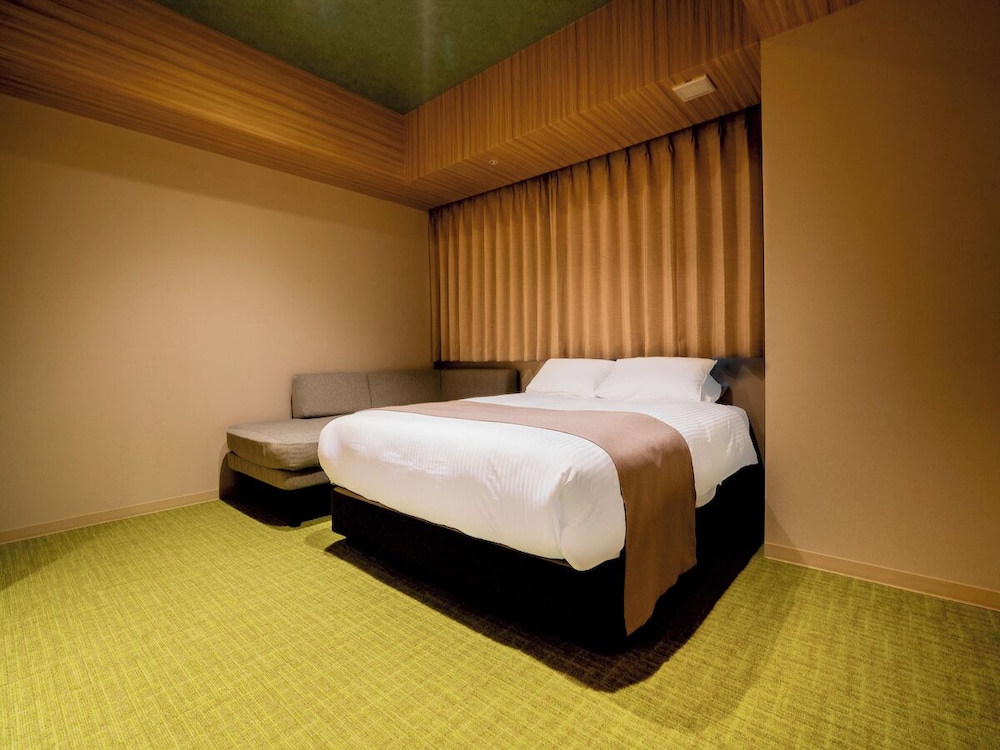 Deluxe Family Suite 客室0 | ランドーホテルなんば大阪スイーツ