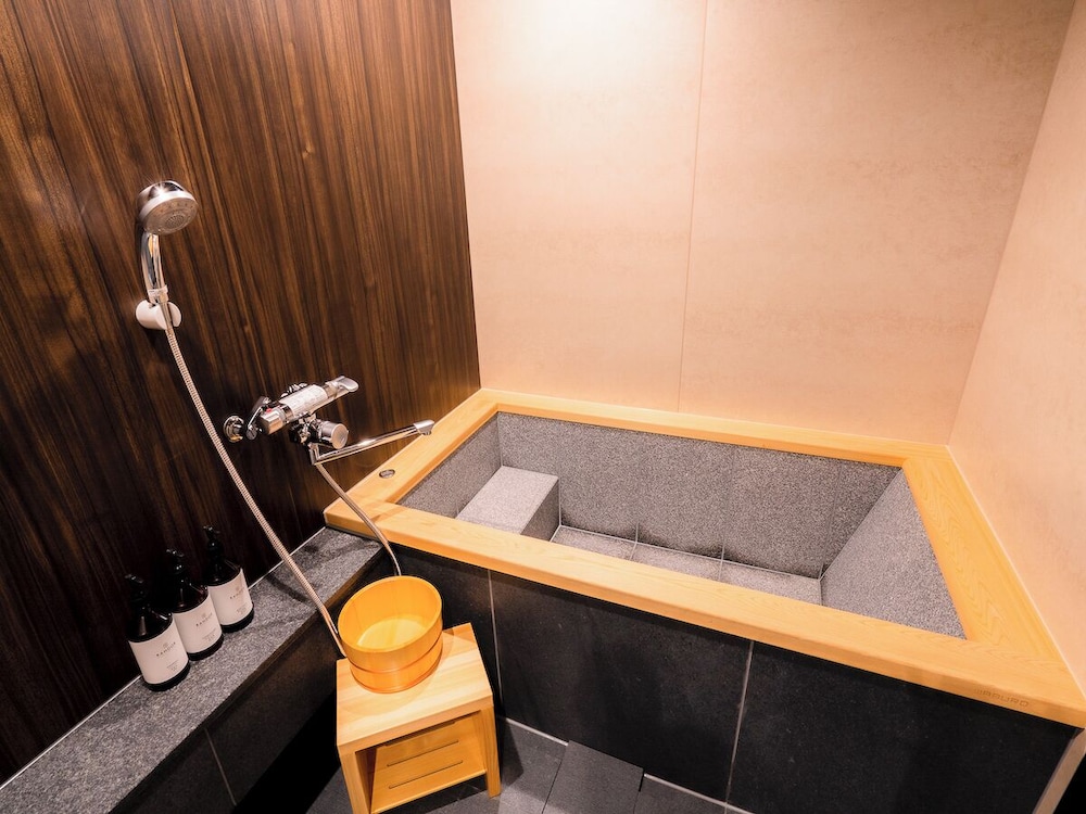 Superior Suite with Hinoki バスルーム0 | ランドーホテルなんば大阪スイーツ