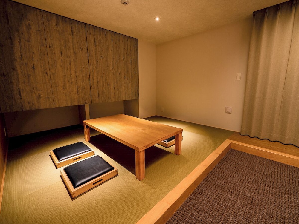 Family Suite リビング エリア0 | ランドーホテルなんば大阪スイーツ