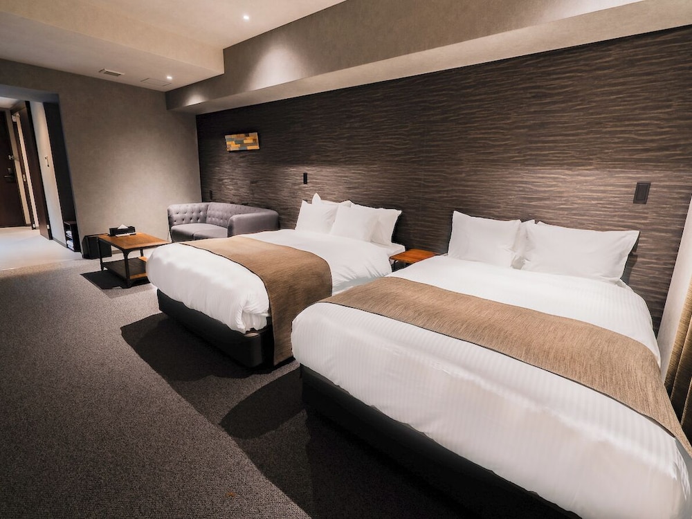 Deluxe Triple Room 客室2 | ランドーホテルなんば大阪スイーツ