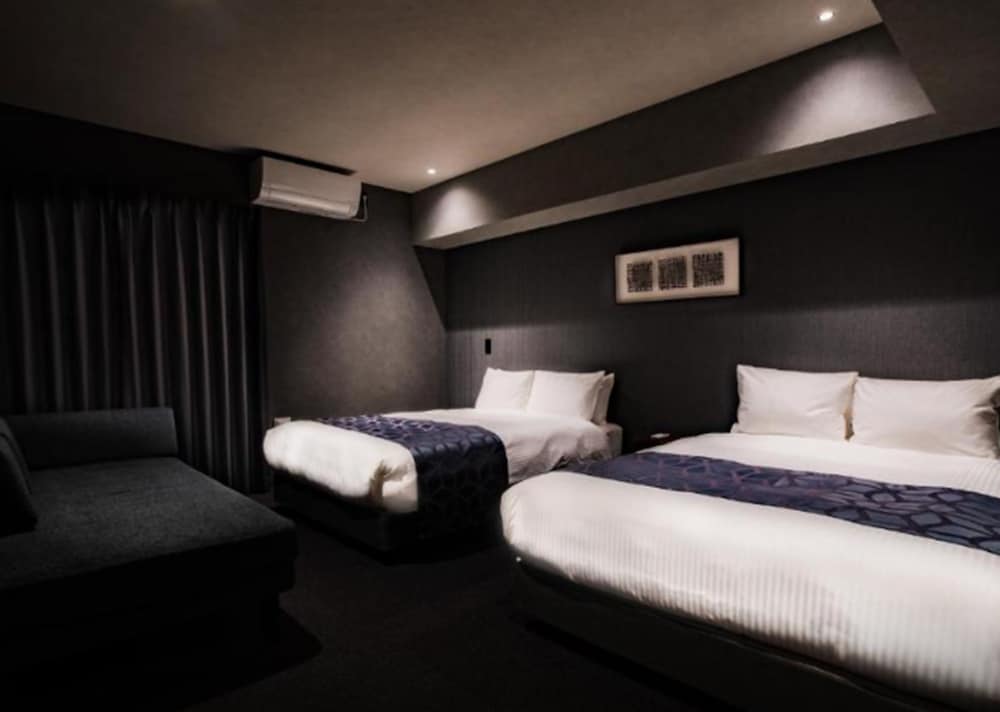 Suite with Spa Bath 客室1 | ランドーホテルなんば大阪スイーツ