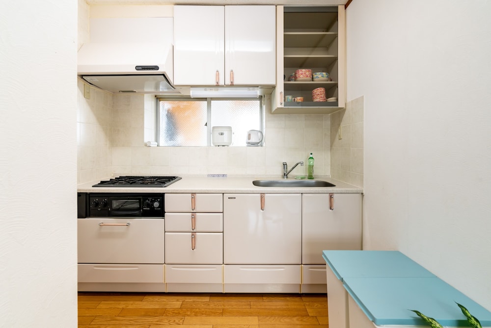 コンフォート アパートメント 2 ベッドルーム 禁煙 専用キッチン0 | Good Apartment