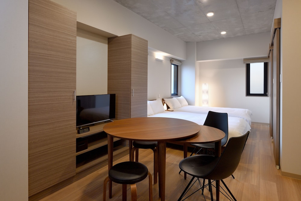 エクスクルーシブ スイート 禁煙 リビング エリア1 | Prime Suites Tokyo