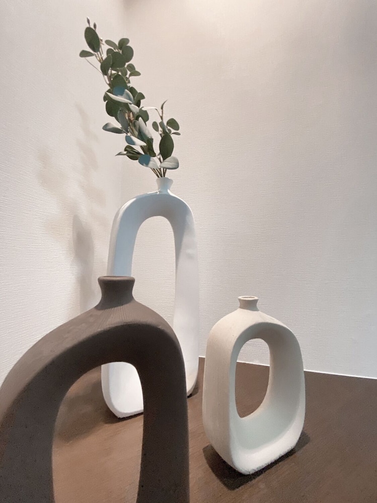 3ベッドルームアパートメント バルコニー付き 302号室 客室の設備とサービス0 | おうちホテル五日市