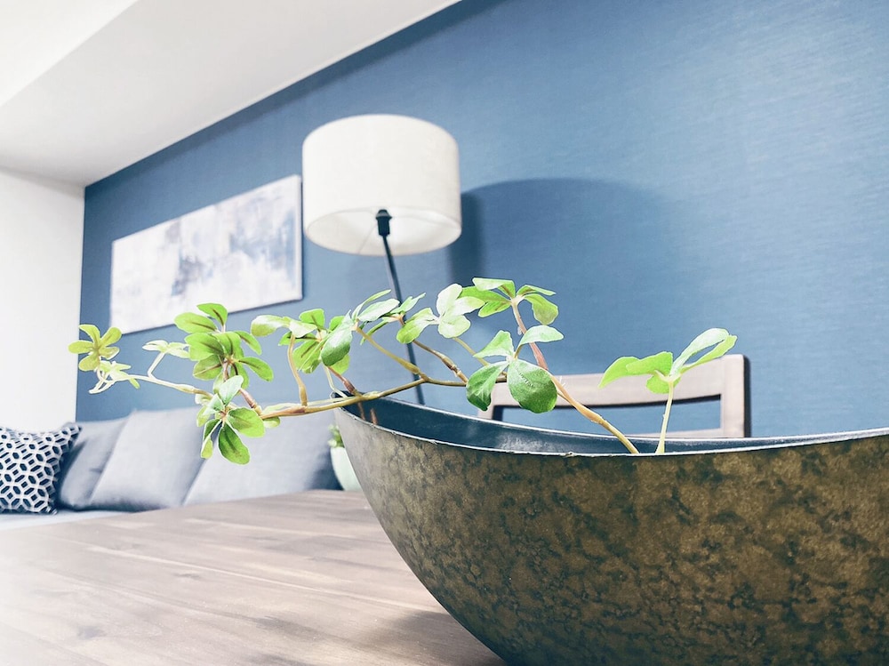 3ベッドルームアパートメント バルコニー付き 302号室 客室の設備とサービス3 | おうちホテル五日市