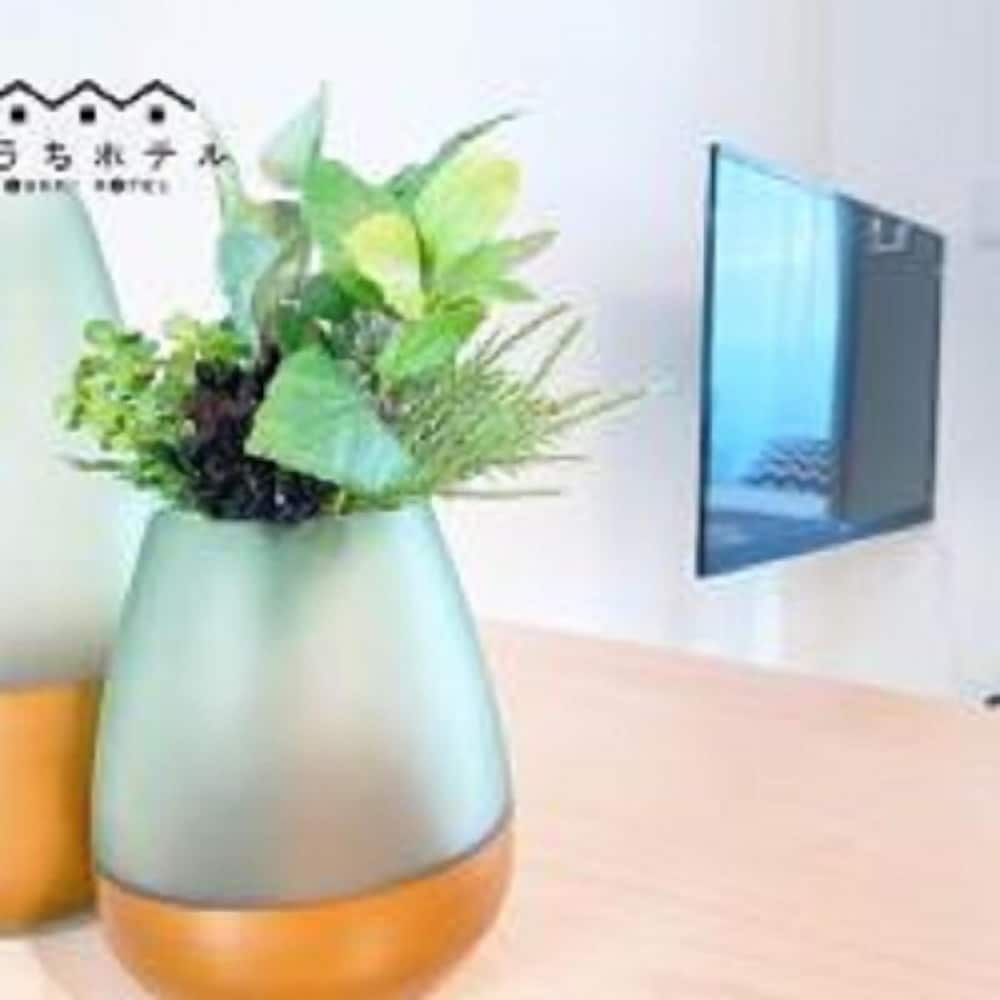 1ベッドルームアパートメント バルコニー付き 302号室 客室内のダイニングエリア0 | おうちホテル宮島口