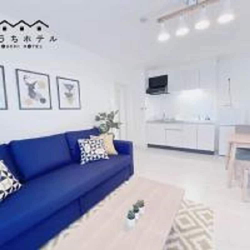 1ベッドルームアパートメント バルコニー付き 203号室 リビング エリア7 | おうちホテル宮島口