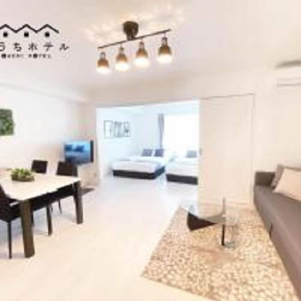 1ベッドルームアパートメント バルコニー付き 102号室 客室内のダイニングエリア2 | おうちホテル宮島口