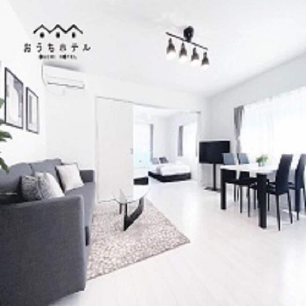 1ベッドルームアパートメント バルコニー付き 101号室 客室内のダイニングエリア0 | おうちホテル宮島口