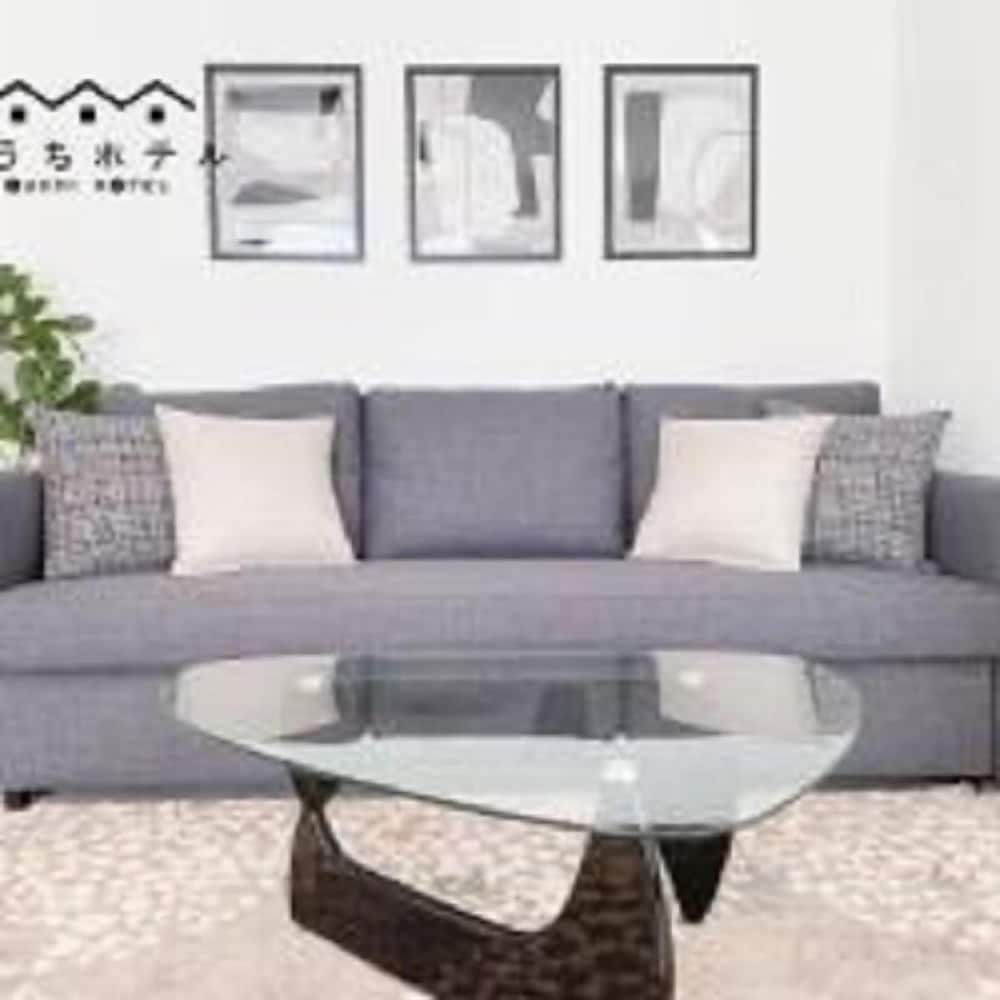 1ベッドルームアパートメント バルコニー付き 102号室 リビング エリア0 | おうちホテル宮島口