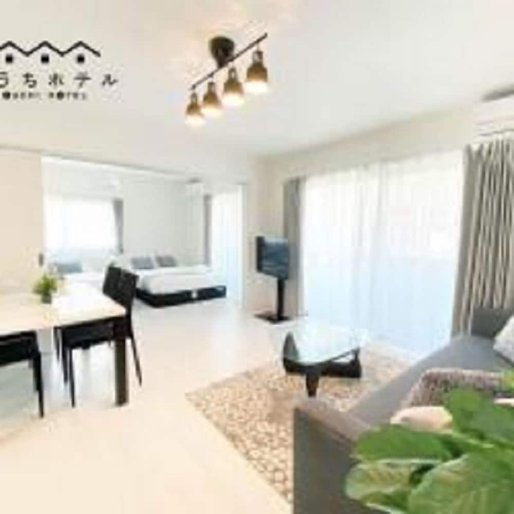 1ベッドルームアパートメント バルコニー付き 103号室 リビング エリア4 | おうちホテル宮島口