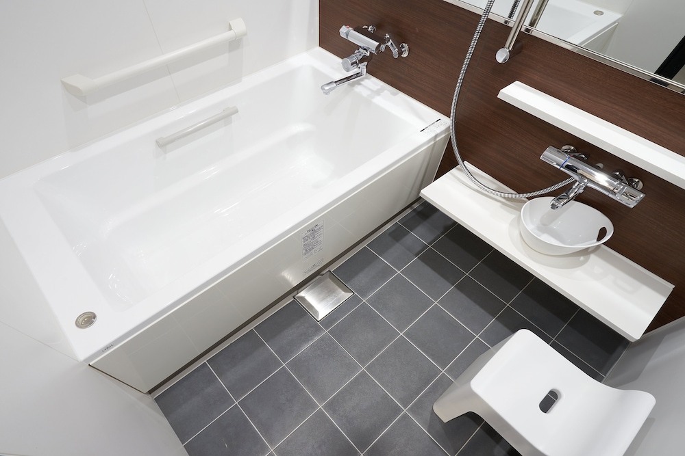 スタジオスイート バスルーム0 | ホリディ・イン & スイーツ新大阪 by IHG