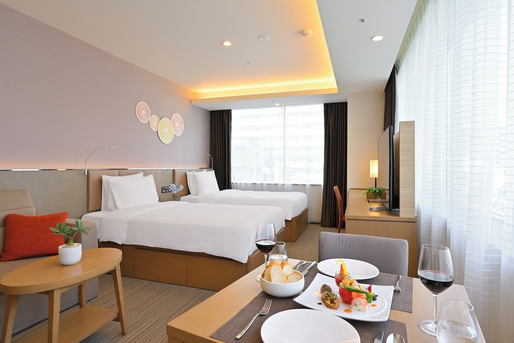 スイート シングルベッド 2 台 コーナー 客室3 | ホリディ・イン & スイーツ新大阪 by IHG