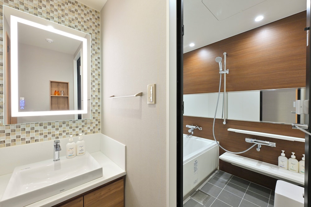 スタジオスイート 客室2 | ホリディ・イン & スイーツ新大阪 by IHG