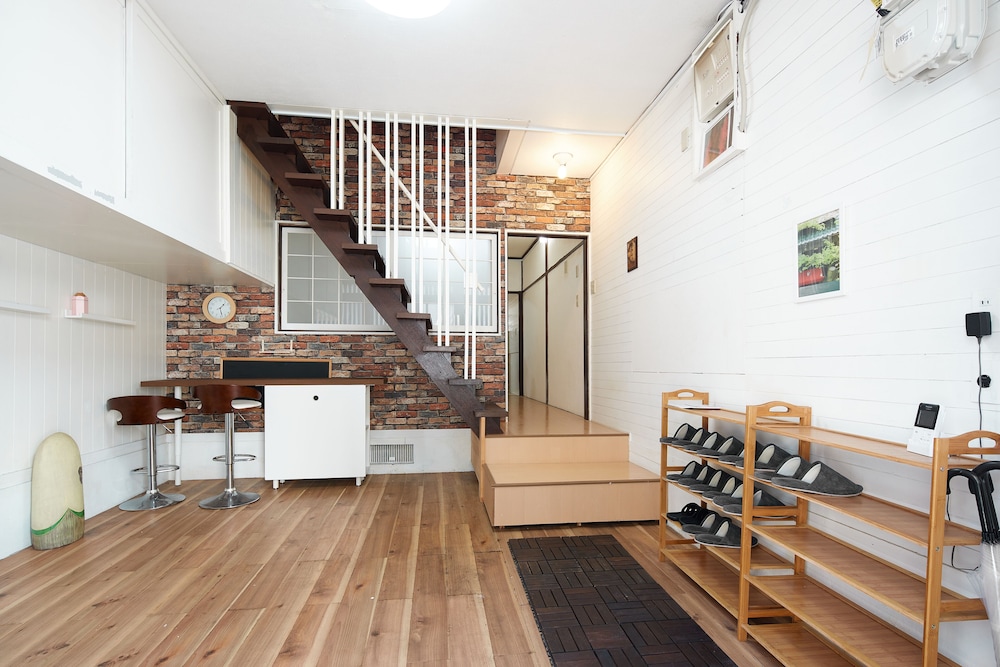 フロント1 | 桜川の町屋 フロント1 | 桜川の町屋