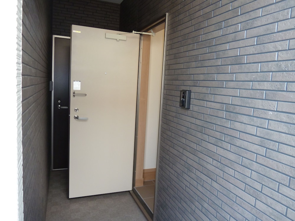 ロフト A (最寄り駅：JR船橋駅 / 京成船橋駅) 客室2 | カナロア船橋