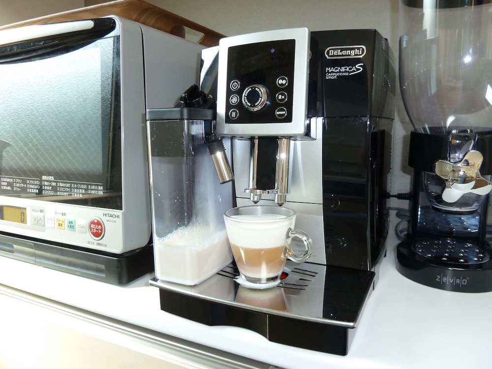 ツインルーム B 共用バスルーム&トイレ (最寄り駅：JR船橋駅 / 京成船橋駅) 客室の設備とサービス4 | カナロア船橋