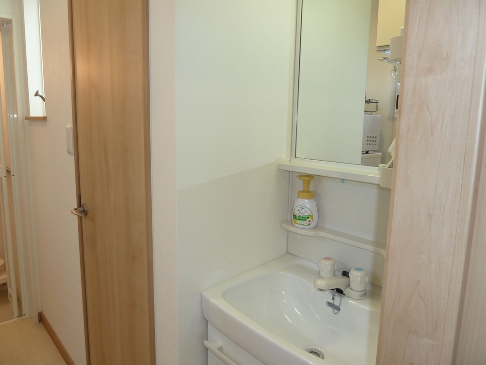 ロフト A (最寄り駅：JR船橋駅 / 京成船橋駅) バスルームのシンク0 | カナロア船橋