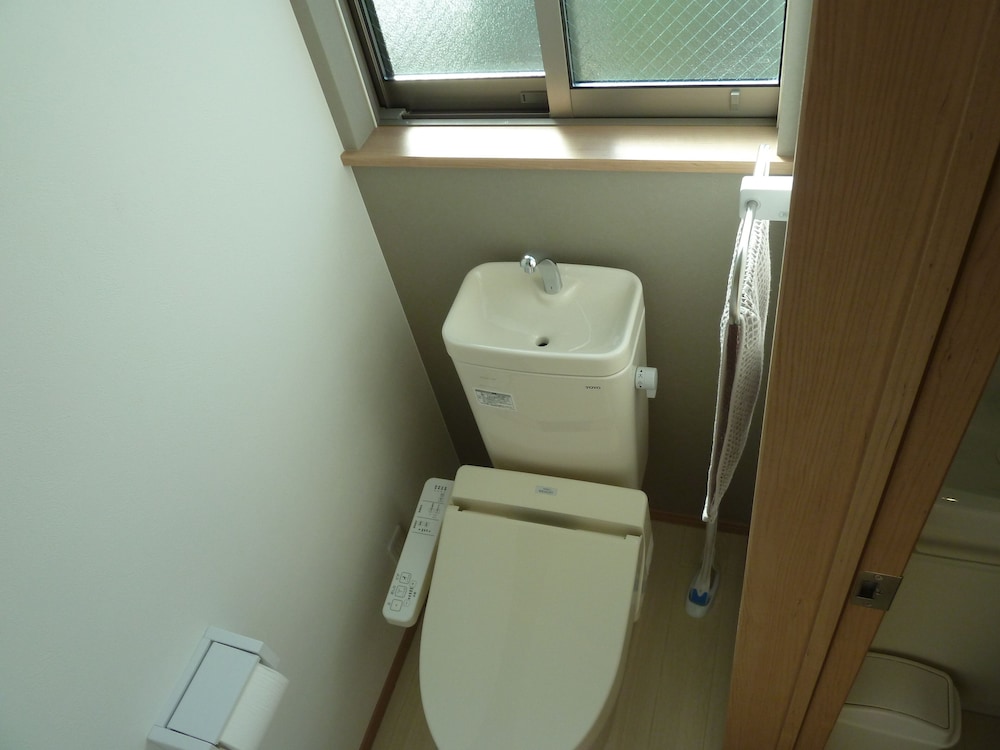 ロフト B (最寄り駅：JR船橋駅 / 京成船橋駅) バスルーム1 | カナロア船橋