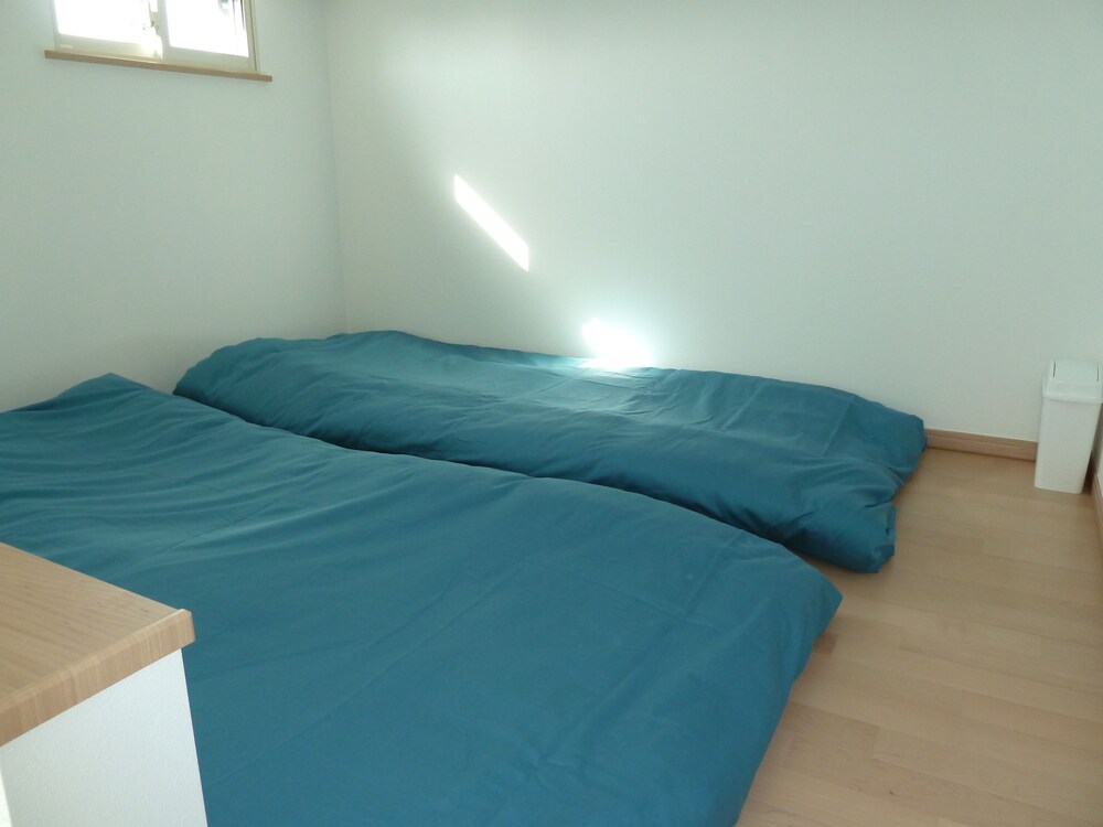 ロフト B (最寄り駅：JR船橋駅 / 京成船橋駅) 客室4 | カナロア船橋