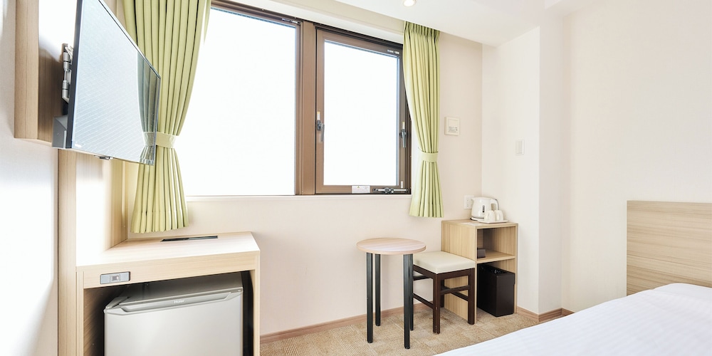 ハリウッド ツインルーム 禁煙 客室2 | ホテルメルディア四条河原町アネックス