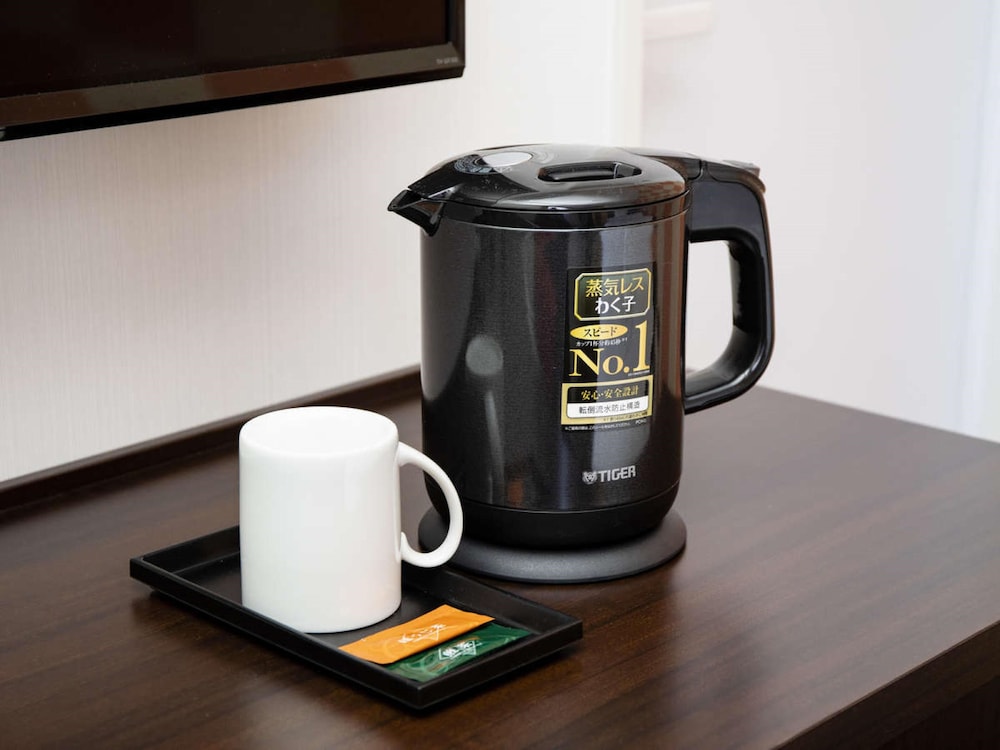 [禁煙] スタンダードツイン (ベッド幅100cm×2台 / 16sqm) 客室の設備とサービス6 | KOKO HOTEL 飛騨高山