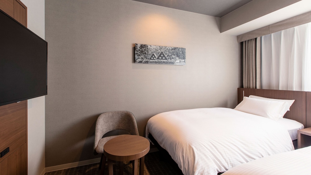 [禁煙] スタンダードツイン (ベッド幅100cm×2台 / 16sqm) 客室4 | KOKO HOTEL 飛騨高山