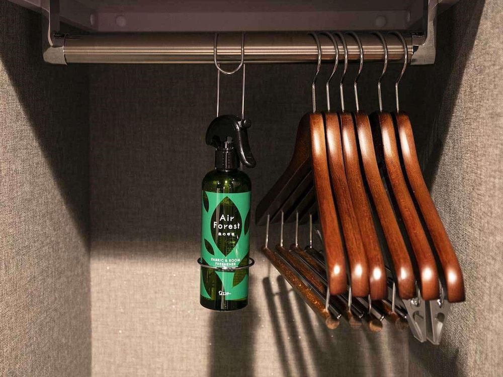 [禁煙] スタンダードツイン (ベッド幅100cm×2台 / 16sqm) 客室の設備とサービス4 | KOKO HOTEL 飛騨高山