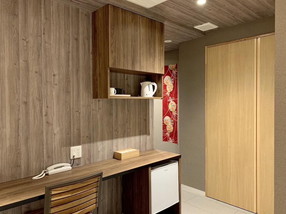 ツインルーム 禁煙 客室4 | 浅草雷門 竹乃宿