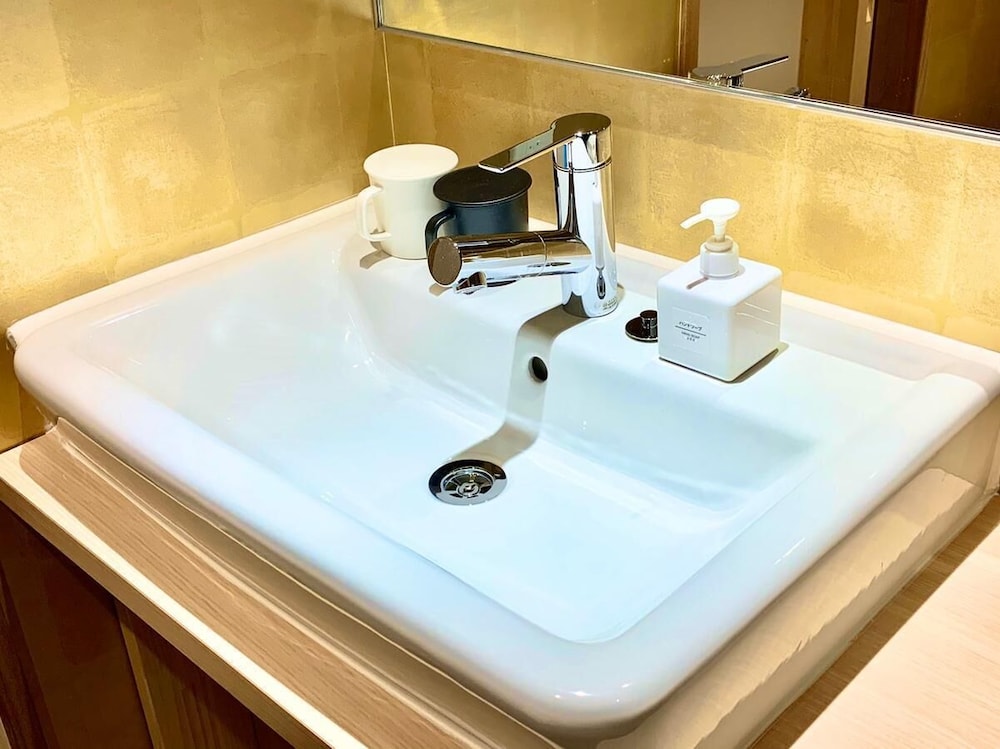 ツインルーム 禁煙 客室1 | 浅草雷門 竹乃宿