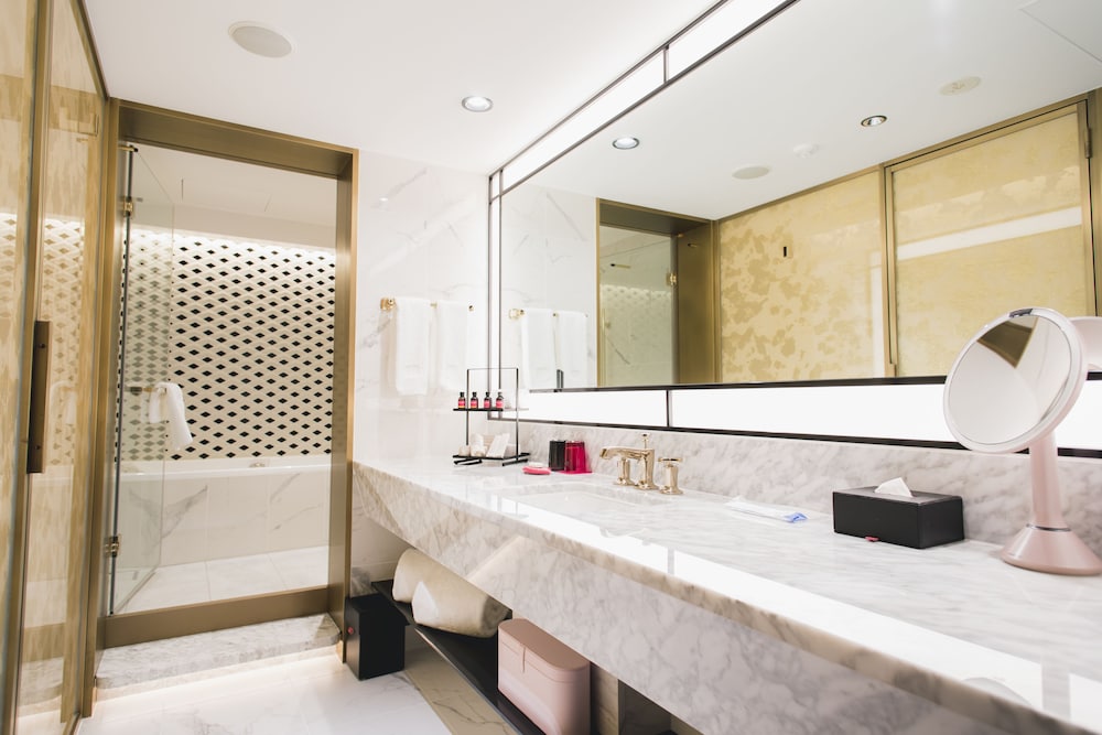 スーペリア ツインルーム バスルーム2 | フォションホテル京都