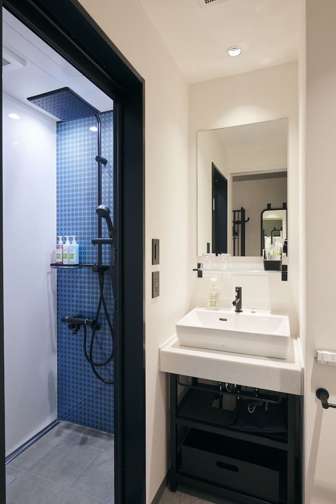 スタンダード ルーム ダブルベッド 1 台 禁煙 バスルーム0 | イビススタイルズ名古屋