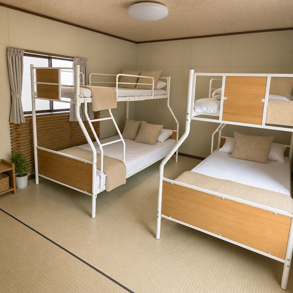 湯沢戸建 客室6 | 【最大 29 人】4 ベッドルーム (220㎡)| 一棟貸し切り|ウォッシャー & ドライヤー