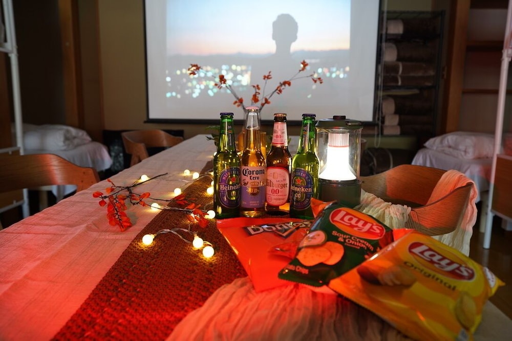 湯沢戸建 客室9 | 【最大 29 人】4 ベッドルーム (220㎡)｜ 一棟貸し切り｜ウォッシャー & ドライヤー