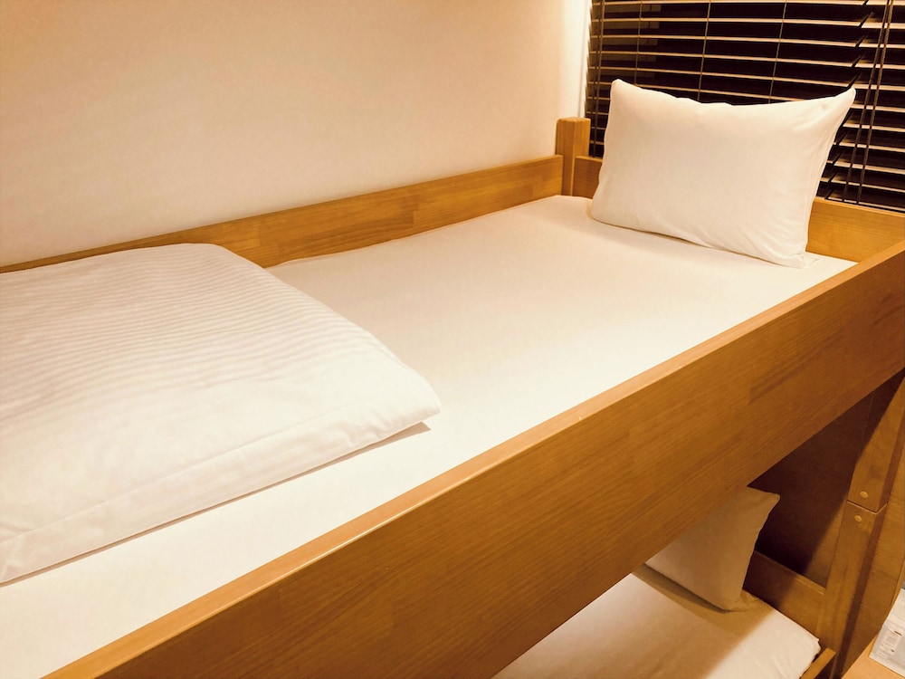 プレミアムルーム (2段ベッド2台) 客室9 | トリフィート ホテル & ポッド ニセコ