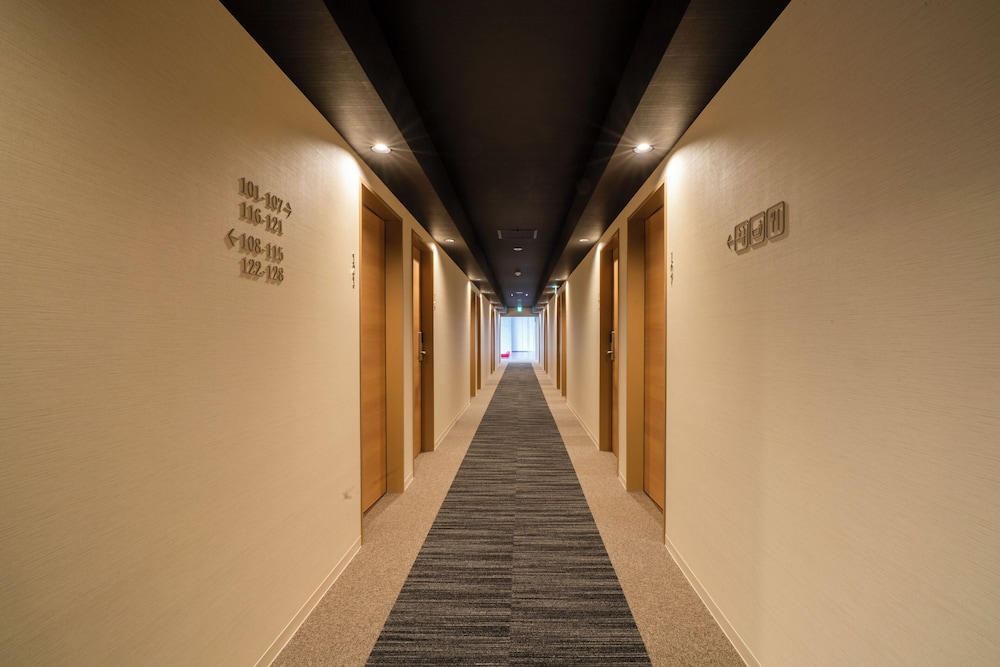 プレミアムルーム (ハリウッドツイン) 客室4 | トリフィート ホテル & ポッド ニセコ