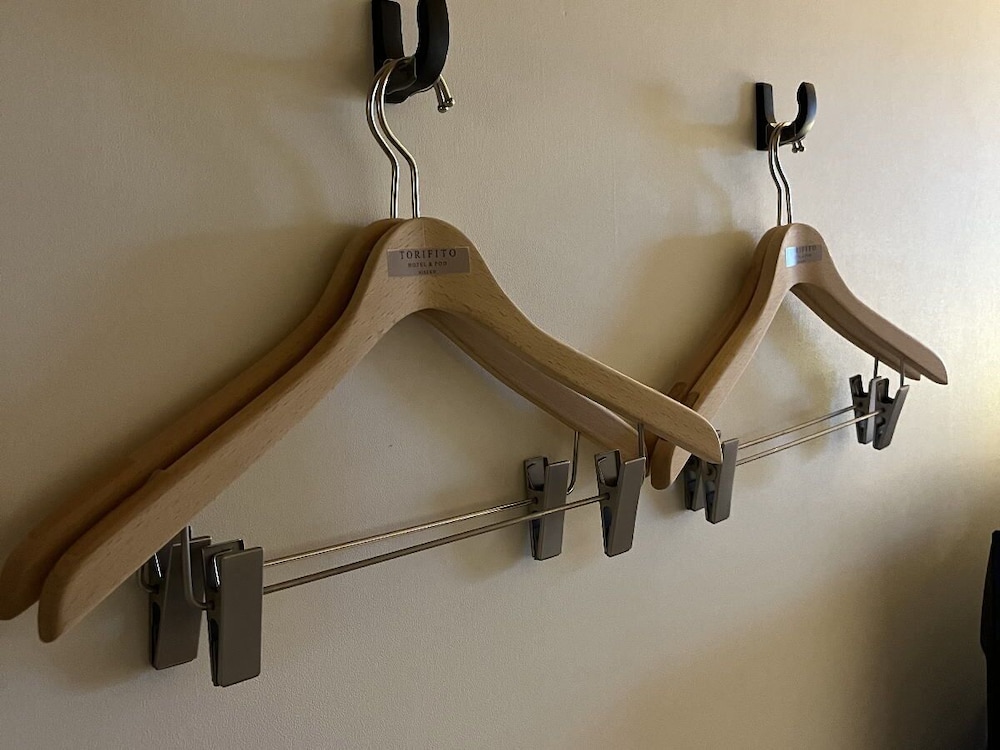 プレミアムルーム (ハリウッドツイン) 客室の設備とサービス1 | トリフィート ホテル & ポッド ニセコ