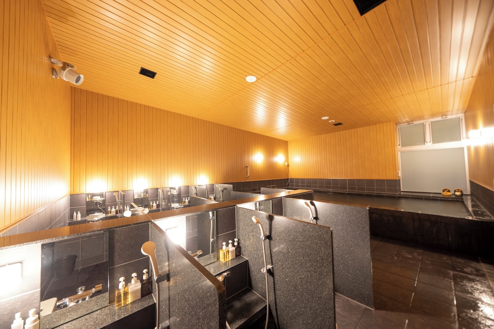 プレミアムルーム (ハリウッドツイン) 共用バスルーム0 | トリフィート ホテル & ポッド ニセコ