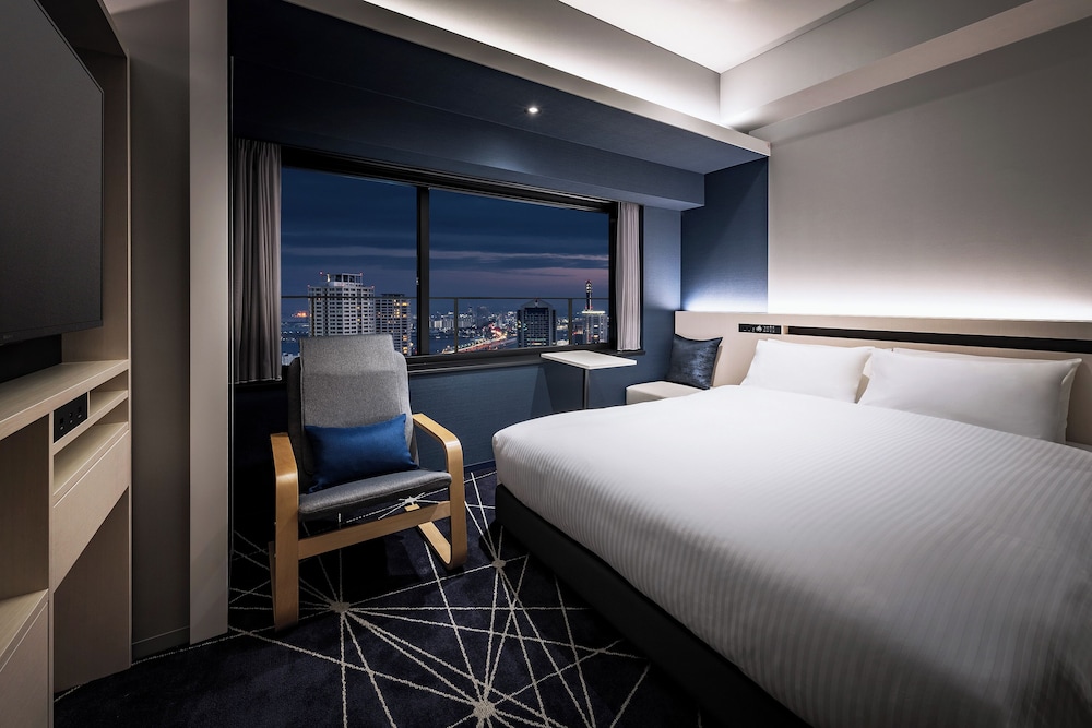 高層階ダブルルーム　禁煙 | レムプラス神戸三宮