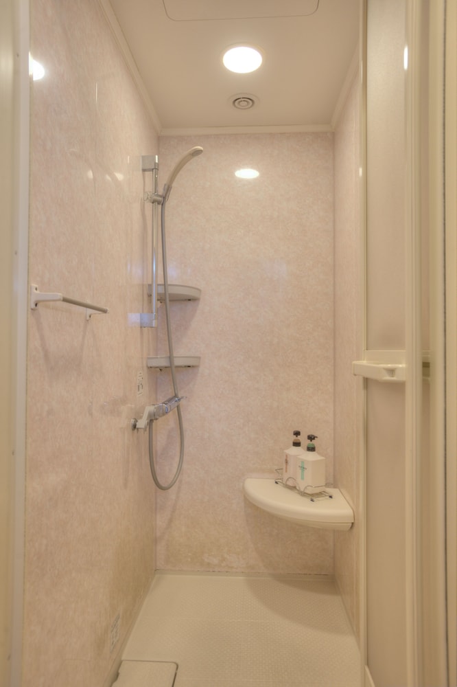 ツインルーム (1 Bunk Bed) バスルーム0 | パレスジャパン ホテル