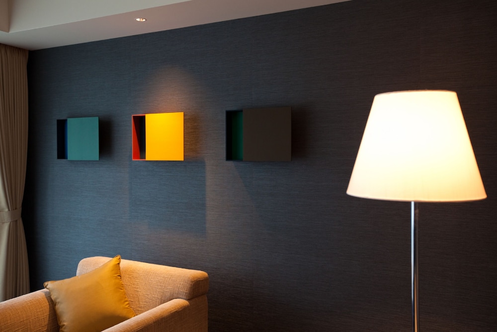 スイート キングルーム バルコニー付 禁煙 客室2 | ザ・ゲートホテル雷門 by HULIC