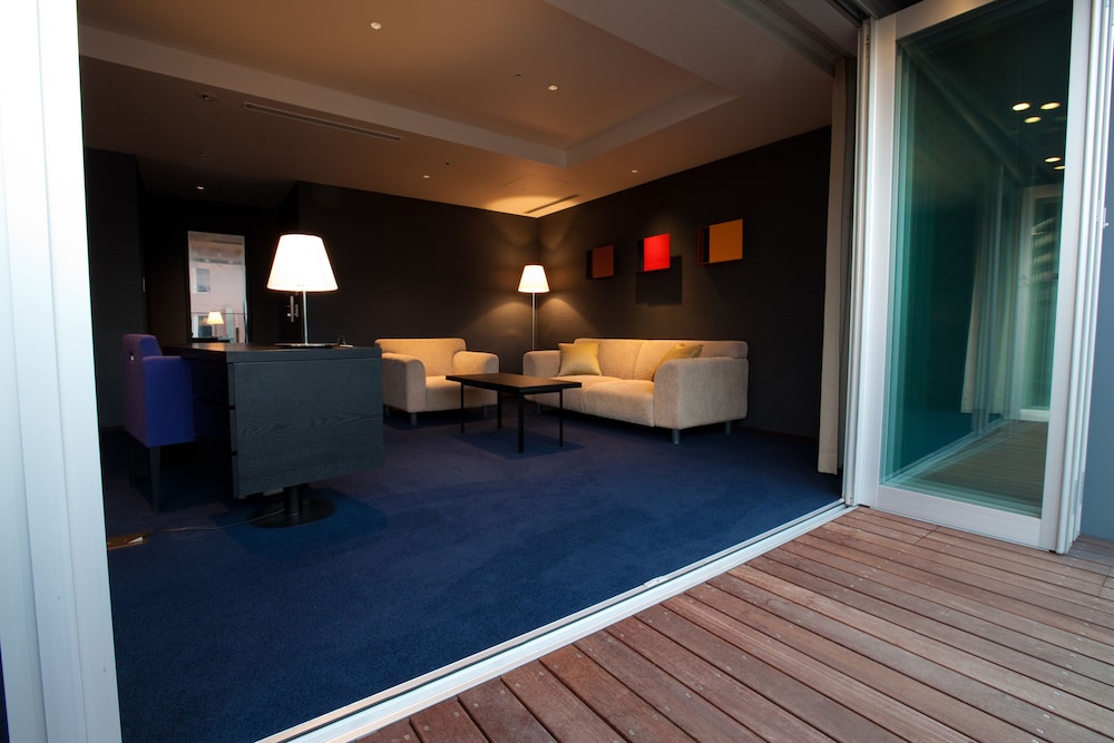 スイート キングルーム バルコニー付 禁煙 客室6 | ザ・ゲートホテル雷門 by HULIC